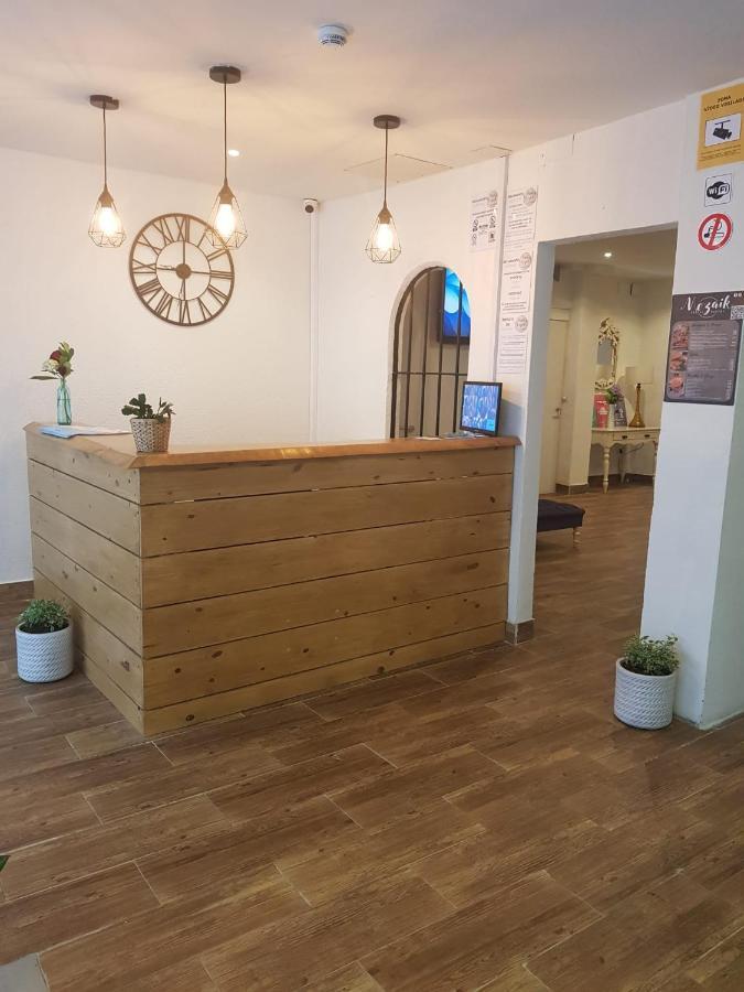 Hostal Mozaik Lloret Lloret de Mar Buitenkant foto